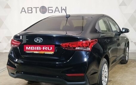 Hyundai Solaris II рестайлинг, 2017 год, 1 035 000 рублей, 3 фотография