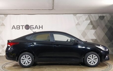 Hyundai Solaris II рестайлинг, 2017 год, 1 035 000 рублей, 6 фотография