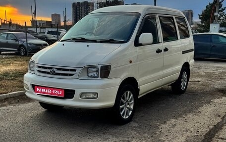 Toyota Town Ace III, 2002 год, 630 000 рублей, 1 фотография