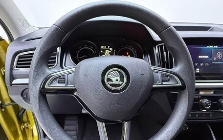 Skoda Kamiq I, 2022 год, 2 020 000 рублей, 10 фотография