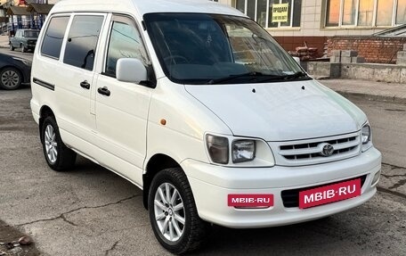 Toyota Town Ace III, 2002 год, 630 000 рублей, 3 фотография