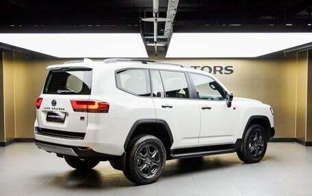 Toyota Land Cruiser, 2025 год, 16 000 000 рублей, 2 фотография