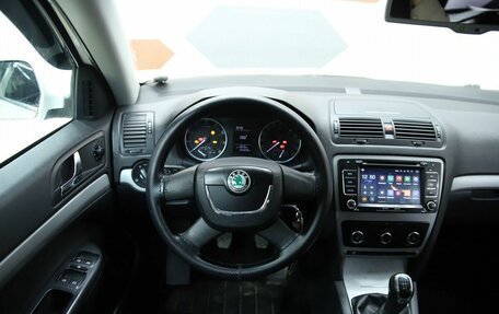 Skoda Octavia, 2012 год, 590 000 рублей, 10 фотография