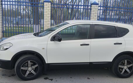 Nissan Qashqai, 2010 год, 700 000 рублей, 10 фотография