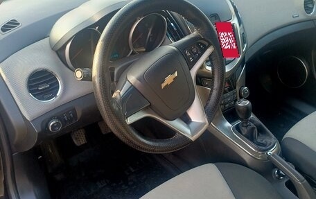 Chevrolet Cruze II, 2014 год, 750 000 рублей, 17 фотография