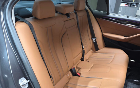 BMW 5 серия, 2022 год, 3 740 000 рублей, 13 фотография