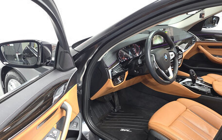 BMW 5 серия, 2022 год, 3 740 000 рублей, 12 фотография