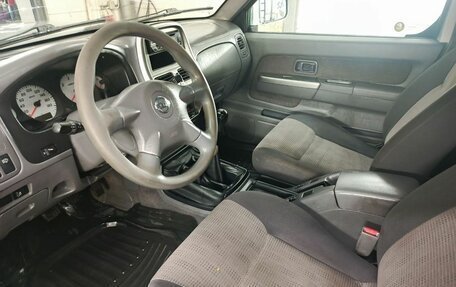 Nissan NP300, 2012 год, 850 000 рублей, 10 фотография