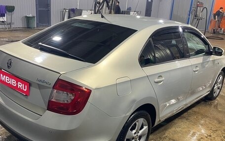 Skoda Rapid I, 2014 год, 850 000 рублей, 4 фотография