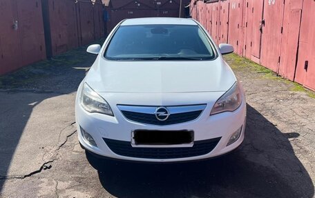 Opel Astra J, 2011 год, 650 000 рублей, 5 фотография