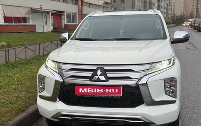 Mitsubishi Montero Sport, 2022 год, 4 300 000 рублей, 1 фотография