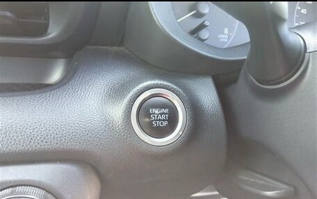 Toyota Yaris, 2021 год, 1 150 000 рублей, 12 фотография