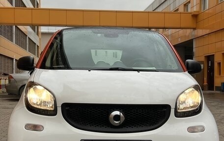 Smart Fortwo III, 2018 год, 850 000 рублей, 1 фотография