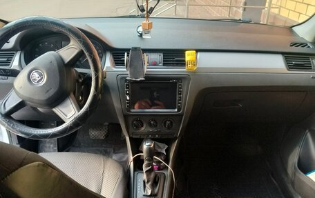 Skoda Rapid I, 2015 год, 800 000 рублей, 11 фотография