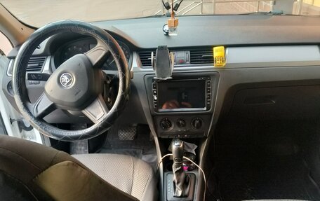 Skoda Rapid I, 2015 год, 800 000 рублей, 10 фотография