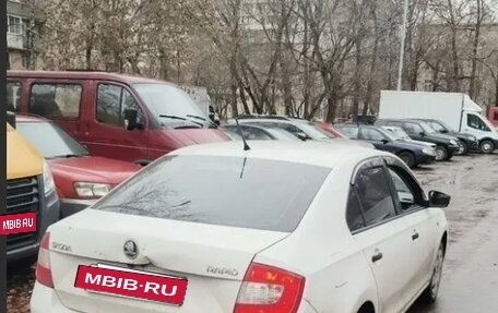 Skoda Rapid I, 2015 год, 800 000 рублей, 2 фотография