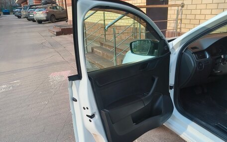 Skoda Rapid I, 2015 год, 800 000 рублей, 17 фотография