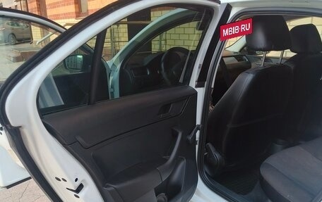 Skoda Rapid I, 2015 год, 800 000 рублей, 16 фотография