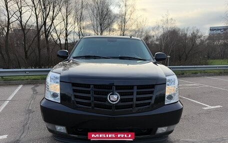Cadillac Escalade III, 2007 год, 2 490 000 рублей, 18 фотография