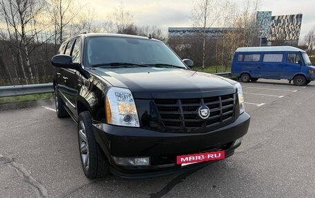 Cadillac Escalade III, 2007 год, 2 490 000 рублей, 17 фотография