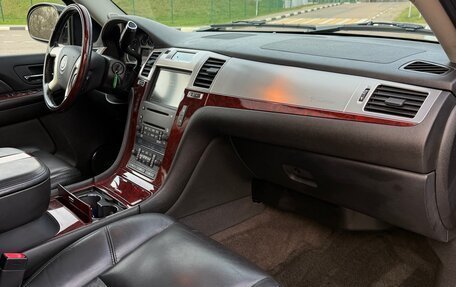 Cadillac Escalade III, 2007 год, 2 490 000 рублей, 33 фотография