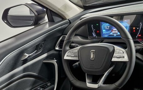 FAW Bestune T77, 2023 год, 2 224 000 рублей, 12 фотография