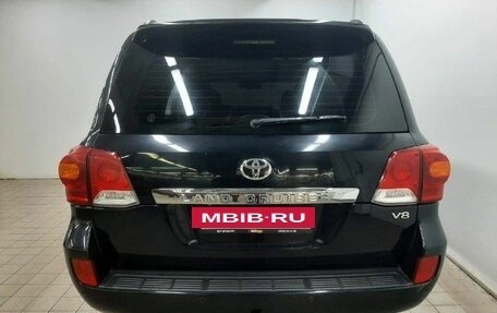 Toyota Land Cruiser 200, 2012 год, 2 616 000 рублей, 5 фотография