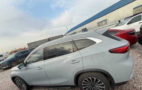 CheryExeed TXL, 2023 год, 2 700 000 рублей, 2 фотография