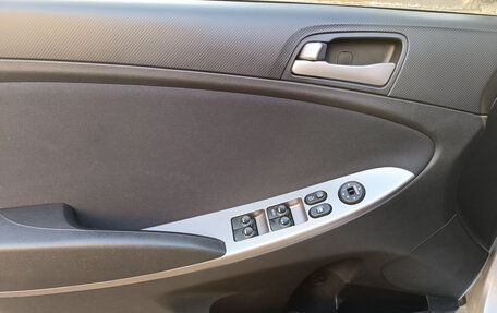 Hyundai Solaris II рестайлинг, 2014 год, 1 200 000 рублей, 12 фотография