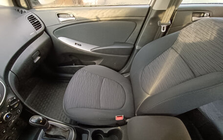 Hyundai Solaris II рестайлинг, 2014 год, 1 200 000 рублей, 15 фотография