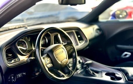 Dodge Challenger III рестайлинг 2, 2023 год, 8 750 000 рублей, 11 фотография