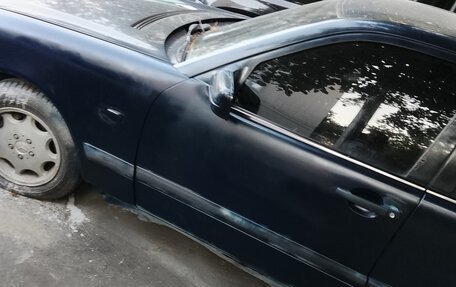 Mercedes-Benz E-Класс, 1998 год, 180 000 рублей, 6 фотография