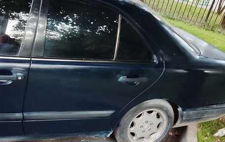 Mercedes-Benz E-Класс, 1998 год, 180 000 рублей, 9 фотография