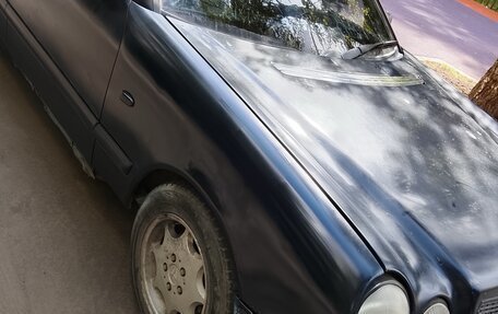 Mercedes-Benz E-Класс, 1998 год, 180 000 рублей, 5 фотография