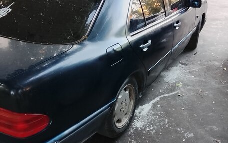 Mercedes-Benz E-Класс, 1998 год, 180 000 рублей, 12 фотография