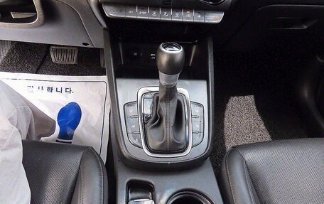 Hyundai Kona I, 2021 год, 2 190 000 рублей, 10 фотография