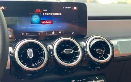 Mercedes-Benz GLB, 2021 год, 2 210 000 рублей, 14 фотография