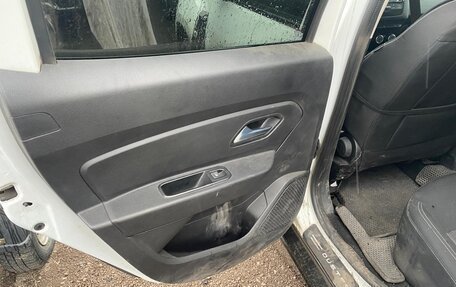 Renault Duster, 2022 год, 2 158 000 рублей, 5 фотография