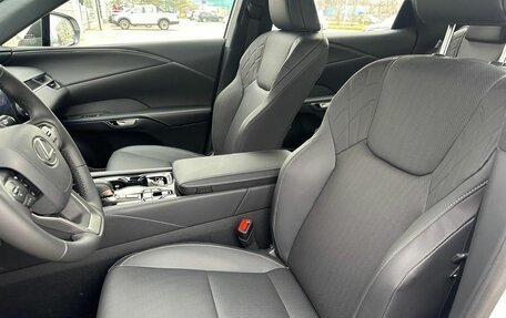 Lexus RX IV рестайлинг, 2025 год, 8 490 000 рублей, 12 фотография