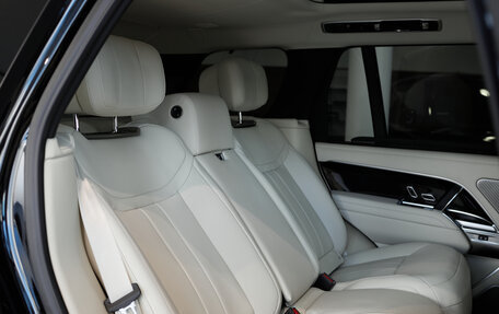 Land Rover Range Rover IV рестайлинг, 2025 год, 27 000 000 рублей, 14 фотография