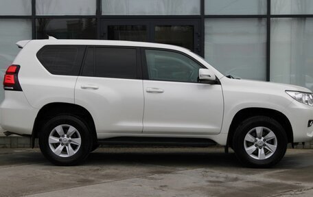 Toyota Land Cruiser Prado 150 рестайлинг 2, 2018 год, 4 050 000 рублей, 4 фотография
