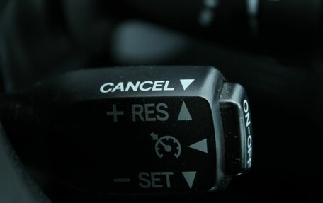 Toyota Land Cruiser Prado 150 рестайлинг 2, 2018 год, 4 050 000 рублей, 24 фотография