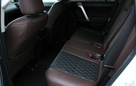 Toyota Land Cruiser Prado 150 рестайлинг 2, 2018 год, 4 050 000 рублей, 26 фотография