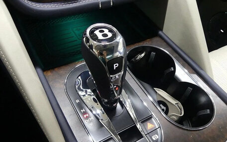 Bentley Bentayga I, 2024 год, 30 000 000 рублей, 7 фотография
