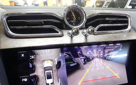 Bentley Bentayga I, 2024 год, 30 000 000 рублей, 15 фотография