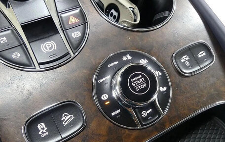 Bentley Bentayga I, 2024 год, 30 000 000 рублей, 16 фотография