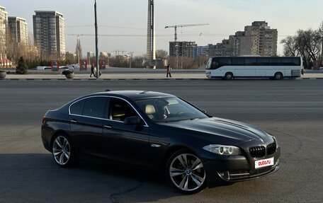 BMW 5 серия, 2012 год, 2 300 000 рублей, 3 фотография