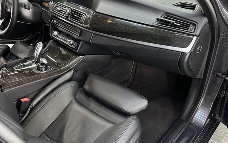 BMW 5 серия, 2012 год, 2 300 000 рублей, 17 фотография