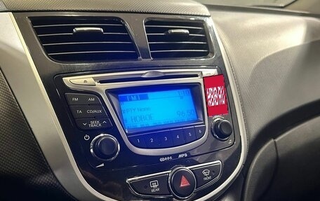 Hyundai Solaris II рестайлинг, 2011 год, 1 025 000 рублей, 10 фотография