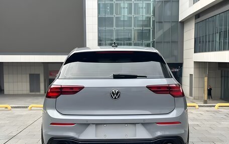 Volkswagen Golf VIII, 2022 год, 1 900 000 рублей, 6 фотография